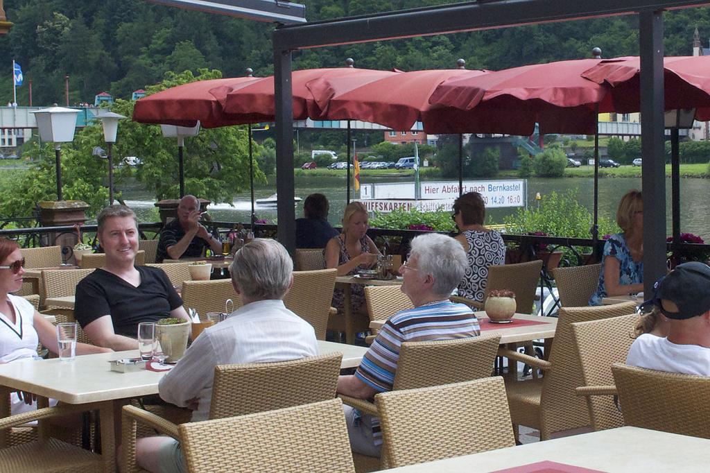 Hotel Vier Loewen Traben-Trarbach Exterior photo